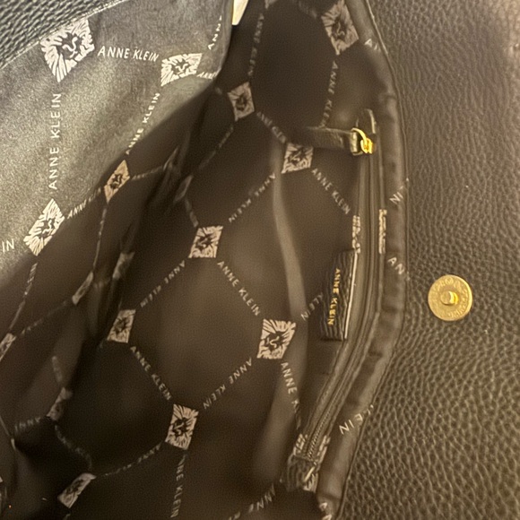 Anne Klein Black Tote Purse, With 2 Gold Medallions and Small pouch Floral. - Picture 6 of 15